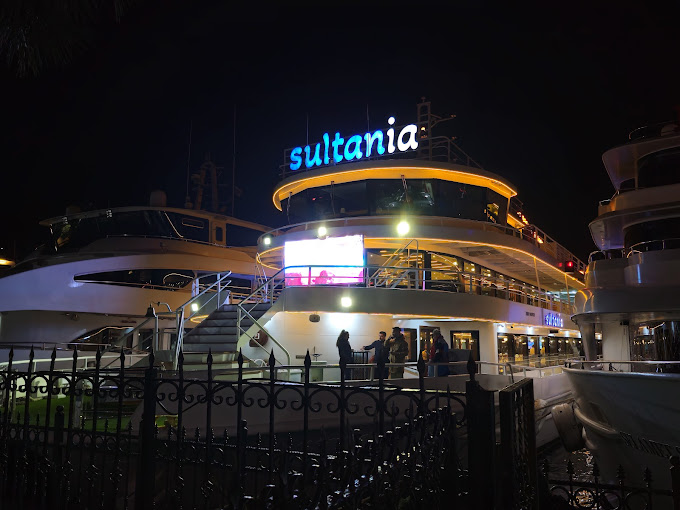 Sultan Package 1 : Bosphorus V.I.P Dinner Cruise & Turkish Night Shows