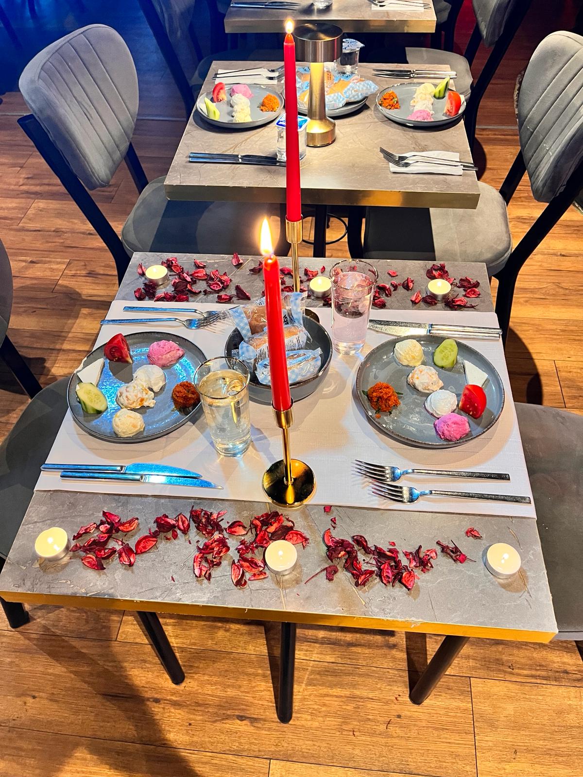 Fiesta Package 16 : Only Turkish Show ( Entertainment) + Hotel Transfer ( Front of Show Vip Table )