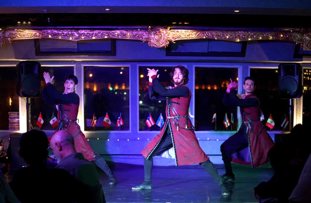 Fiesta Package 17 : Bosphorus Dinner Cruise and Turkish Night Shows
