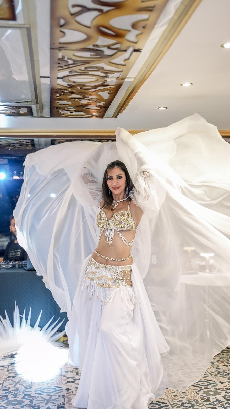 Fiesta Package 1 : Bosphorus Cruise + Soft Drinks and Turkish Shows