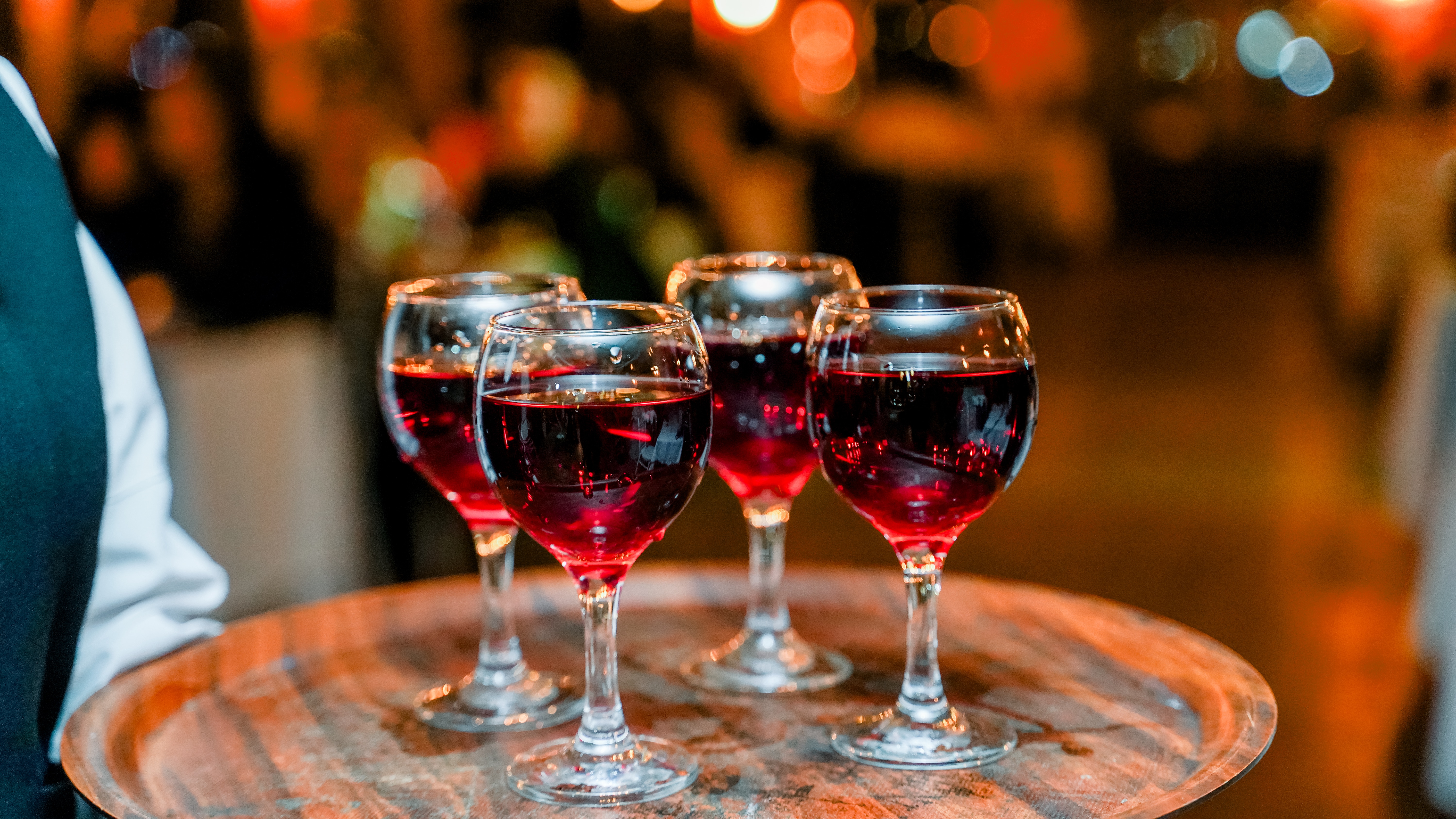 Sandra Package 1 : Bosphorus Dinner Cruise & Turkish Night Shows