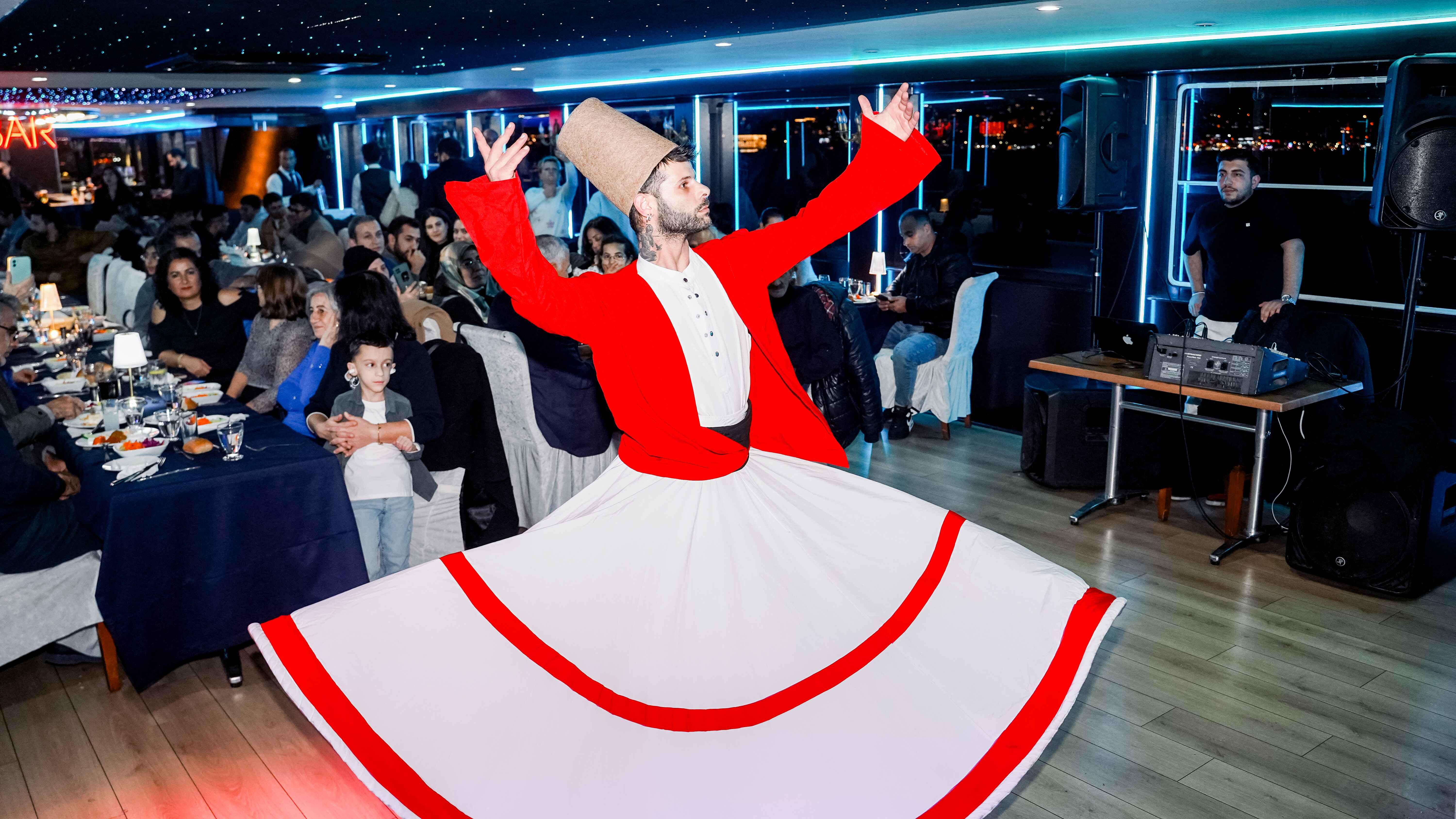 Glow Package 4 : BOSPHORUS DINNER CRUISE AND TURKISH SHOWS - BACKSIDE TABLE WITH ALCOHOL